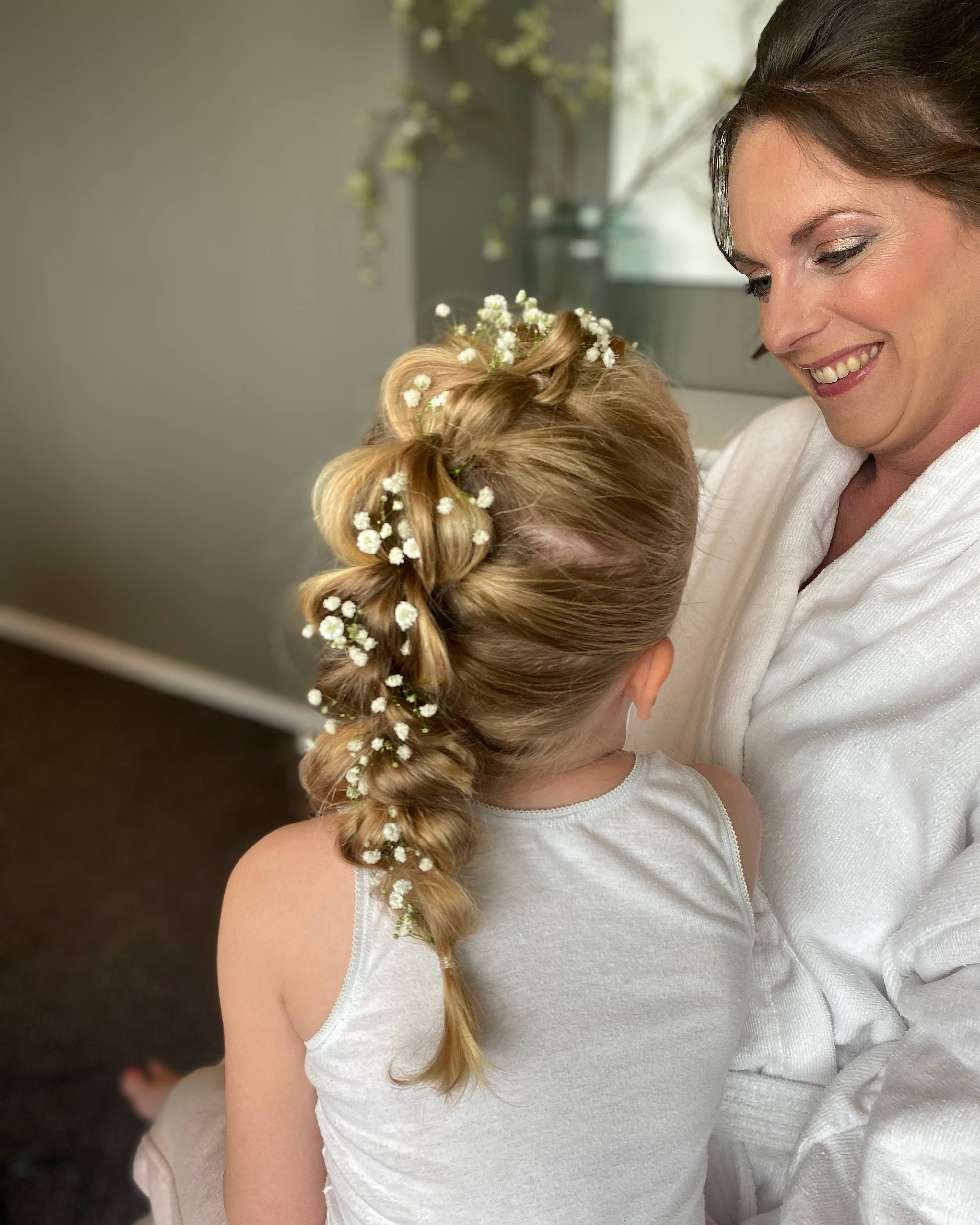 Haar van Shar - Bruidskapsels en Visagie op locatie