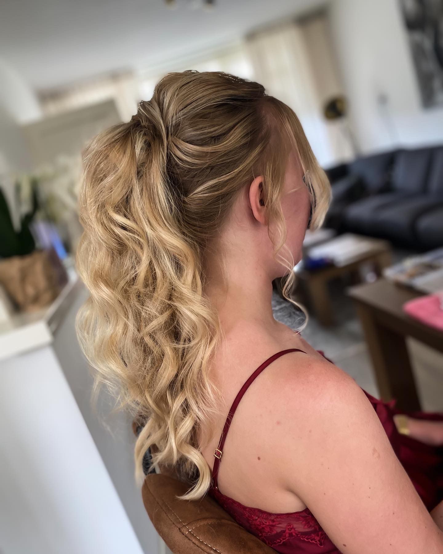 Haar van Shar - Bruidskapsels en Visagie op locatie