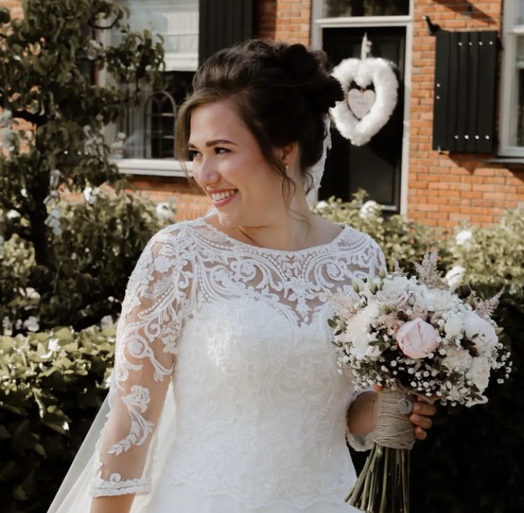 Haar van Shar - Bruidskapsels en Visagie op locatie